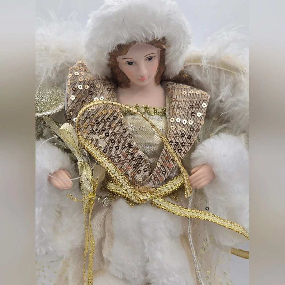 34th & PINE NWT Christmas Angel White Gold Feathers